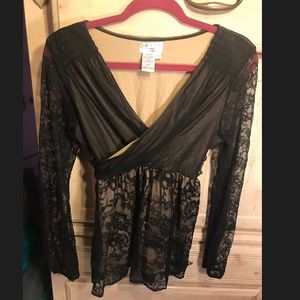 EUC MSSP Black & Nude Lace Top size Medium